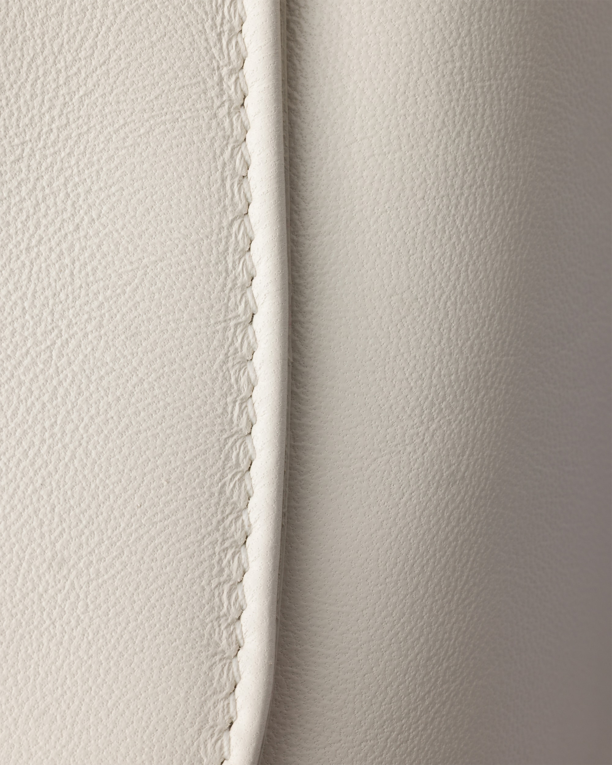 Small Prada Tumulte nappa leather bag - Image 4